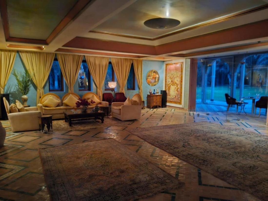 Vakantiehuis De Luxe Sur La Palmeraie De Marrakech *